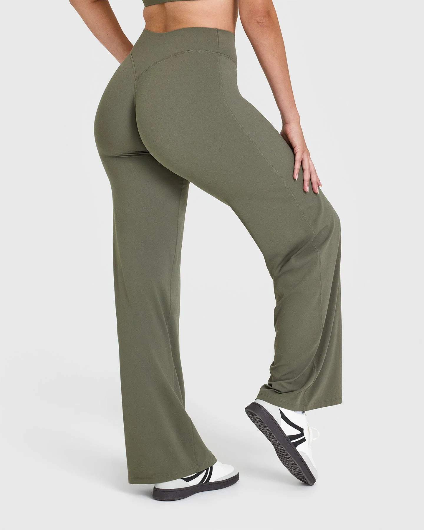 Active | Wide-Leg Bottoms