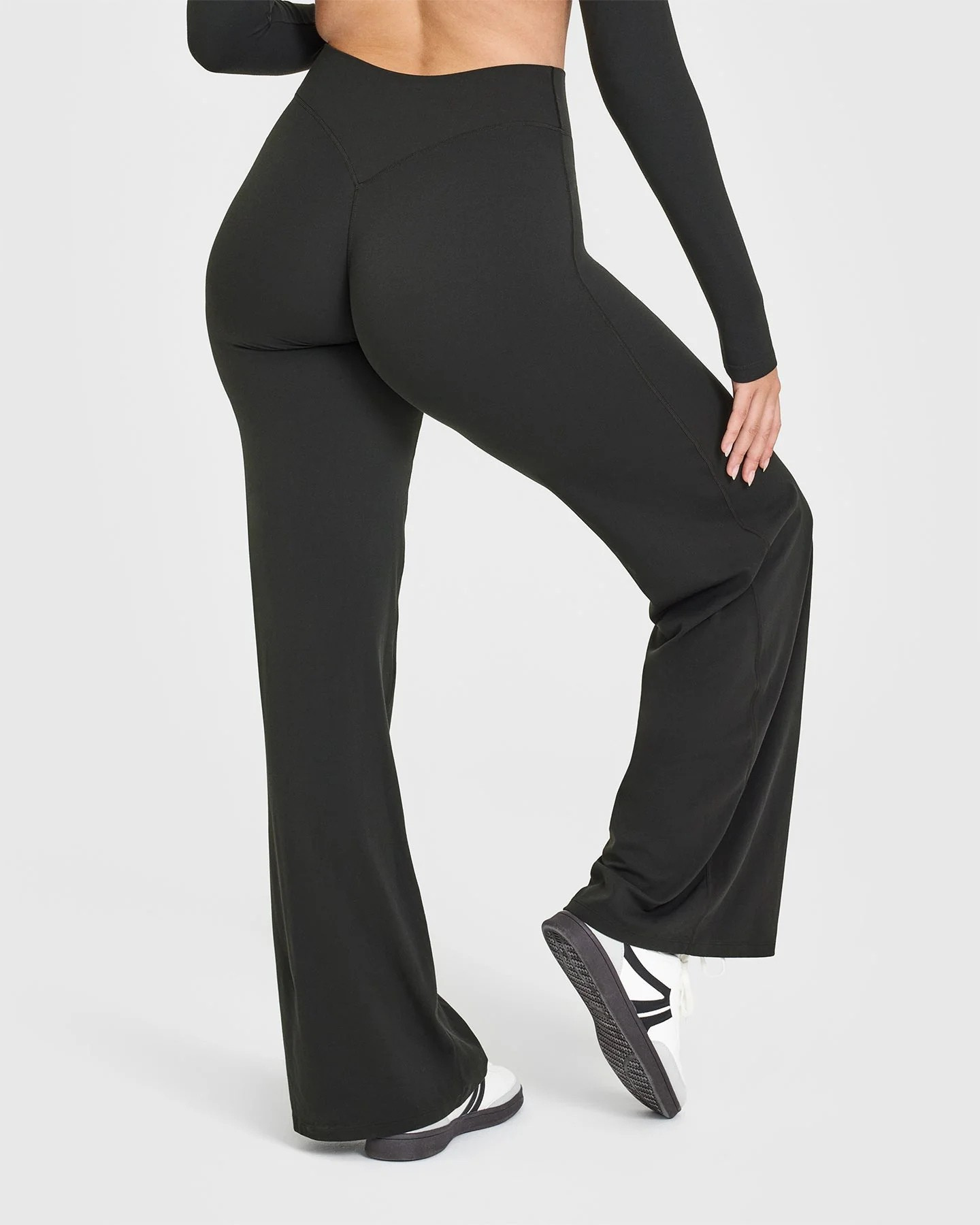 Active | Wide-Leg Bottoms