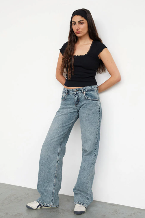 Noa | Low Rise Jeans